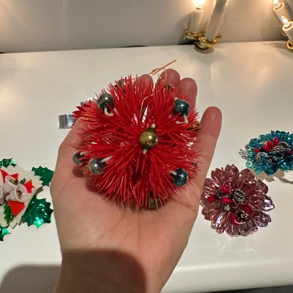 Sputnik Christmas Ball Bundle of Vintage Christmas Tree Ornaments - Picture 6 of 8